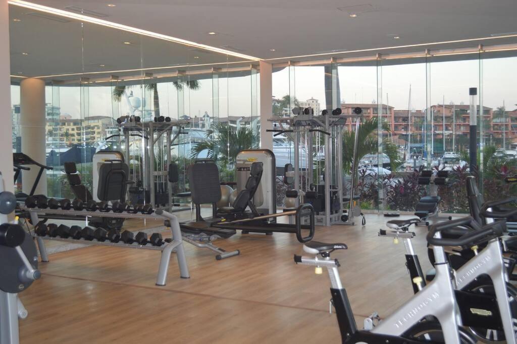 Luxury Condo On The Marina Puerto Vallarta Luaran gambar